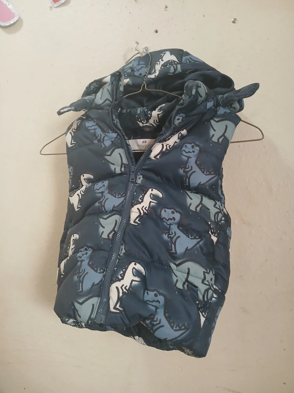 H&M Blue Dino Print Puffer Vest Size 3T& 4T